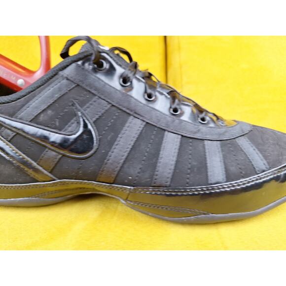 Nike Mens Size 10 Running Shoe- 316095-003